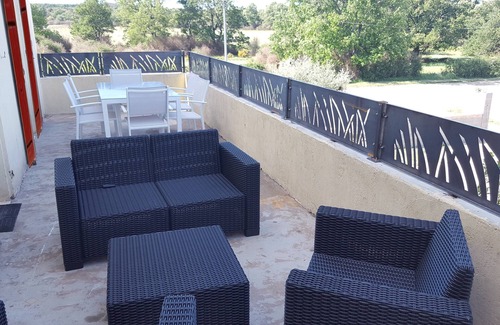 Bidon House | Furnished Gite "The Dent de Rez"