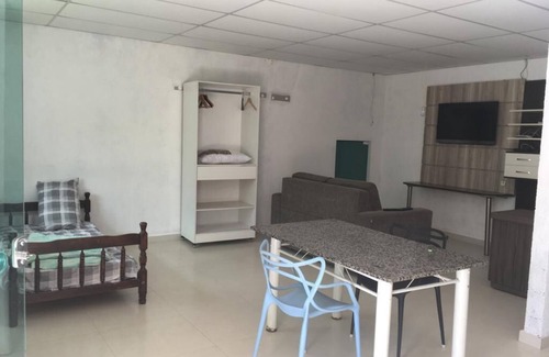Uberlandia House | Furnished loft-style house near the center with garden