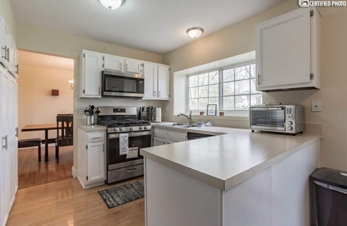 Fox Valley House | Furnished Private home in Aurora sleeps 9 guests