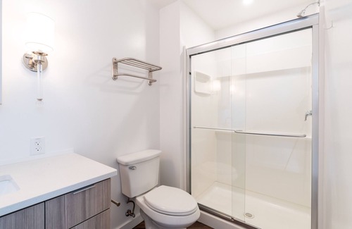 Altoona Apartment | Furnished Short-Term 1 BR Rental 8 mins to UPMC Altona Near Downtown Altoona