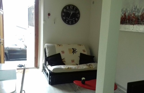 Saint-Martin-la-Plaine Apartment | Furnished studio in St Martin la Plaine