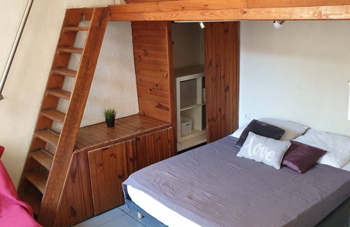 Le Camas Apartment | Furnished Studio Marseille 6th center 15 mins from the beach 2/4P
