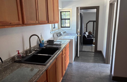 Ukiah Apartment | Furnished Studio with washer and dryer, and pool!