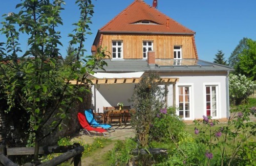 Falkenhain House | Gärtnerhaus by Interhome