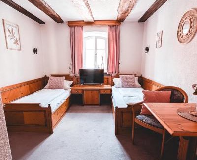Mornsheim Hotel | Gästehaus Altmühltalblick Mörnsheim