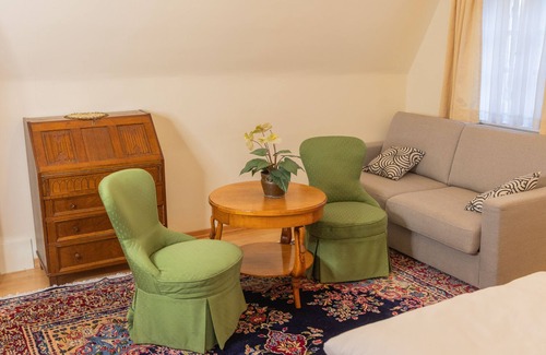 Biederstein Hotel | Gästehaus Englischer Garten
