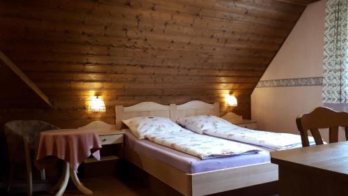 Schillingsfuerst House | Gästehaus "Gisela" im fürstlichen Fischhaus