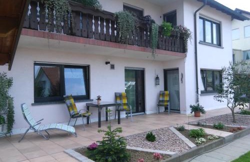 Momlingen Apartment | Gästehaus Natterer - FeWo 1