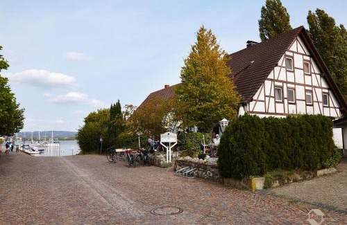 Iznang Apartment | Gästehaus Perlmuschel