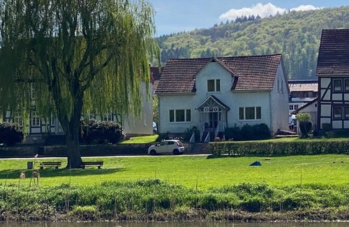 Reinhardshagen Apartment | Gästezimmer - Ruhiges Gästezimmer für 1-2 Personen mit Bad