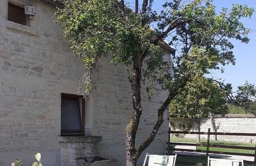 Argenteuil-sur-Armancon House | Gîte 2 pers independent Private Balneo/SPA near CHABLIS