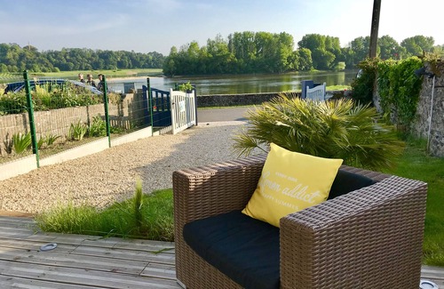 Varades Cottage | Gîte 3 Ears "A Brin de Loire" 5 people, terrace view Loire