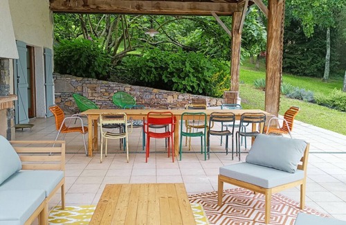 Sevignacq-Meyracq House | Gîte 4 en Vallée D'ossau, Avec Piscine et Parc Arboré. Idéal Pour les Familles