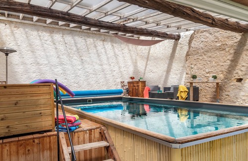 Saint-Mars-Vieux-Maisons House | Gîte avec piscine,WiFi in Saint Mars Vieux Maisons
