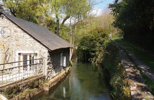 Aleu House | Gîte au Bord de L'eau