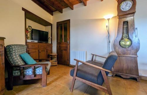 Saint-Ilpize House | Gîte au cœur du village médiéval de Saint-Ilpize - FR-1-582-93