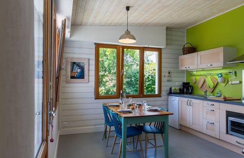 Concarneau House | Gîte au Jardin by Interhome