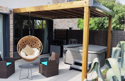 Le Puyricard Apartment | Gîte "Bali" 2 to 4 pers.
