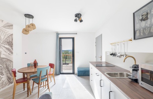 Massy Other | Gîte Bellevue Pour 6 Personnes Avec Piscine et spa et vue sur la Campagne