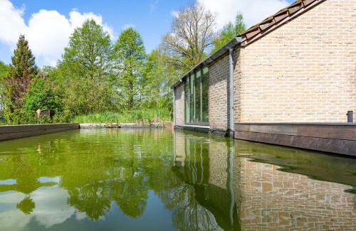 Vesqueville House | Gîte Castor