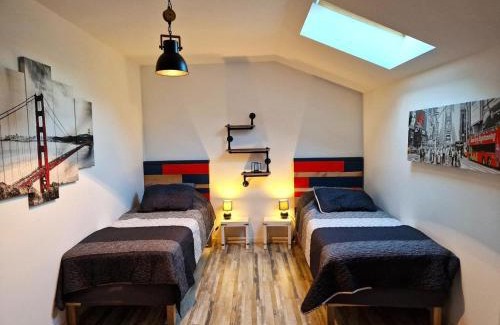 Charroux House | Gîte chaleureux à Charroux, confort pour 6 pers, proche nature et Vichy - FR-1-489-572