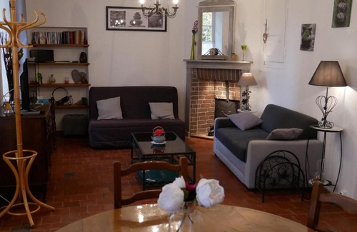 Chuelles House | Gîte Chuelles, 2 pièces, 2 personnes - FR-1-590-24