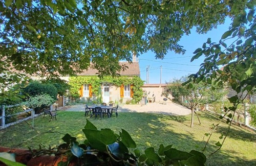 Chuelles House | Gîte Chuelles, 2 pièces, 2 personnes - FR-1-590-24