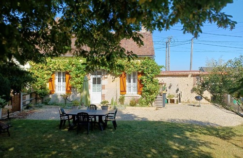 Chuelles House | Gîte Chuelles, 2 pièces, 2 personnes - FR-1-590-24