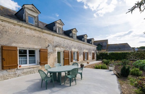 Savigne-sous-le-Lude House | *Gîte classé près zoo la Flèche 11 couch.+bébé Prix base132€/6per+18€per.sup