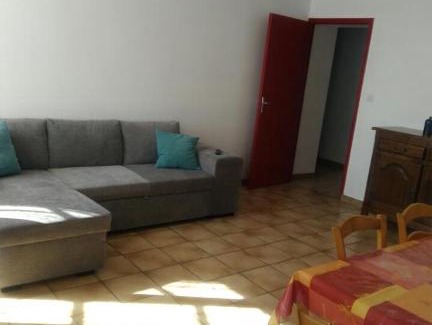 Sainpuits House | Gîte communal 150