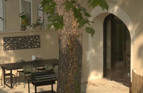 Saint-Andiol House | Gîte dans un mas Provençal - L'Oustalet