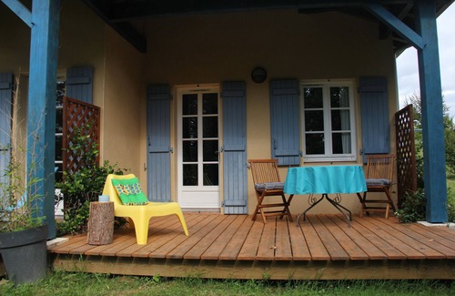 Eauze Apartment | Gîte de Bodhi 2 pers - Swimming pool, comfort & Nature - Au Petit Bernerot