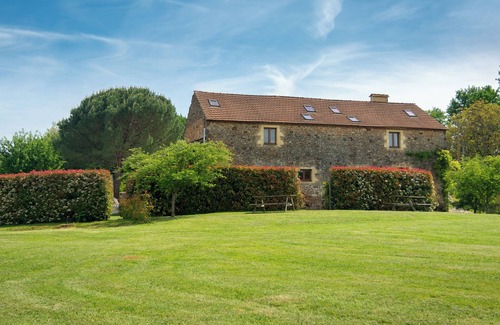 Frayssinet-le-Gelat House | Gîte DE Charme Dans Ancienne Grange