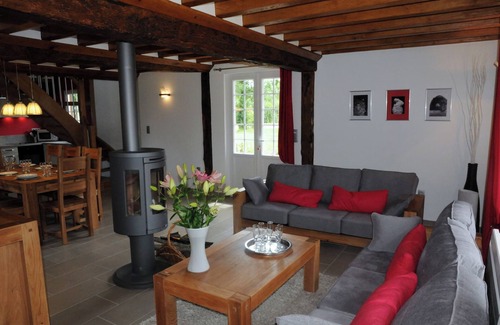 Campigny Cottage | Gîte de Charme: Chaumière 8 Personnes en Normandie