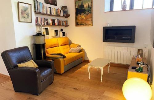 Salbris House | Gîte de Charme dans un Château avec Wifi et Terrasse en Sologne - FR-1-491-464