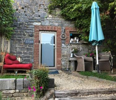 Ciney House | Gîte de Corbion une envie d'Ailleurs 6personnes et le Pt Bonheur 2 personnes
