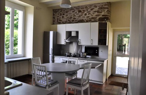 Sainte-Fortunade Villa | Gîte de France Aux deux mésanges 4 ears - Gîte de France 10 people