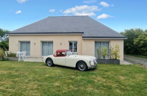 Ploulech House | Gîte de Kerninon, bright and spacious single-storey house