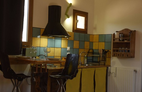 Pegairolles-de-Bueges Apartment | Gîte de Luxe Dans la Vallée de la Buèges, Jacuzzi en Amoureux!