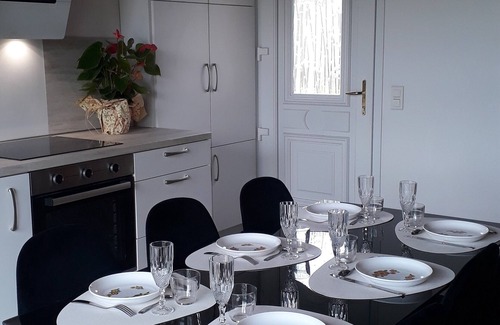 Haudricourt House | Gîte des Pommiers Verdure et Foret à Haudricourt ! Déconnectez-vous de Tout