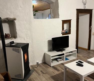 Ladoye-sur-Seille House | Gîte des reculées