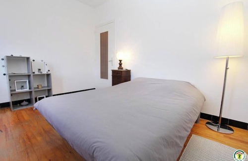 Barsac Bed & Breakfast | Gîte Des Vignes sleeps 6.