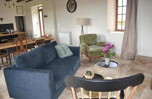 Cravant-les-Coteaux House | Gîte du Domaine de Nueil