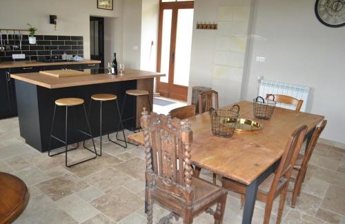 Cravant-les-Coteaux House | Gîte du Domaine de Nueil