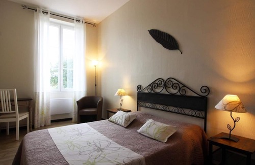 Cubnezais House | Gîte du Domaine de la Gravette