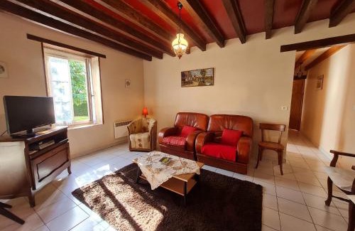 Pierrefitte-es-Bois House | Gîte indépendant avec cour fermée à 1km du village - FR-1-590-177