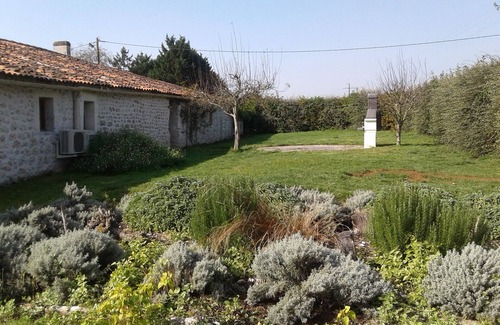 Montpellier de Medillan Villa | Gîte L'égoa se Situant Dans un Petit Hameau à 17km des Plages Charentaise