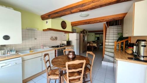 Les Hautes-Rivieres House | Gîte LA COUMERETTE