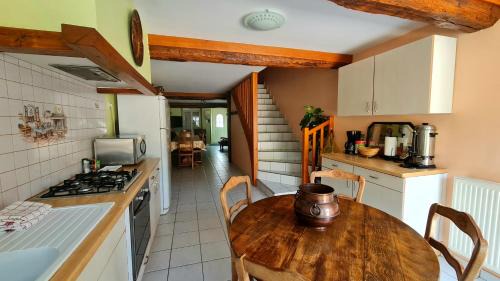 Les Hautes-Rivieres House | Gîte LA COUMERETTE
