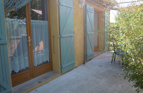 Saint-Remeze House | Gîte Le Garrus, garden, swimming pool, close to the Gorges de l'Ardèche
